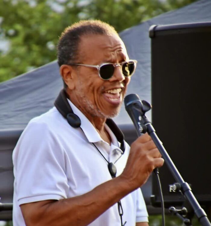 Jim Richmond, vocals, Lyin' Eyes